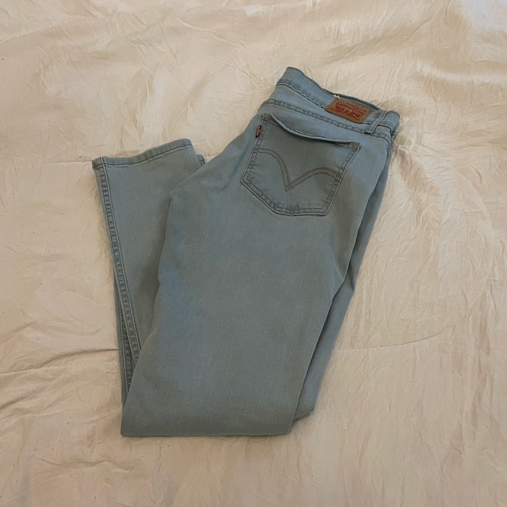 Levi’s 524 Skinny Jeans